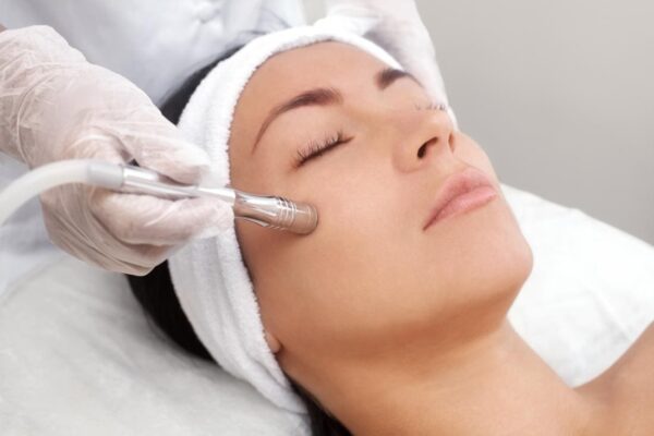 Micro Dermabrasion Training Course (1 day) 1